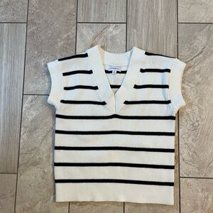 Evereve Black and White Striped Short Sleeve Top